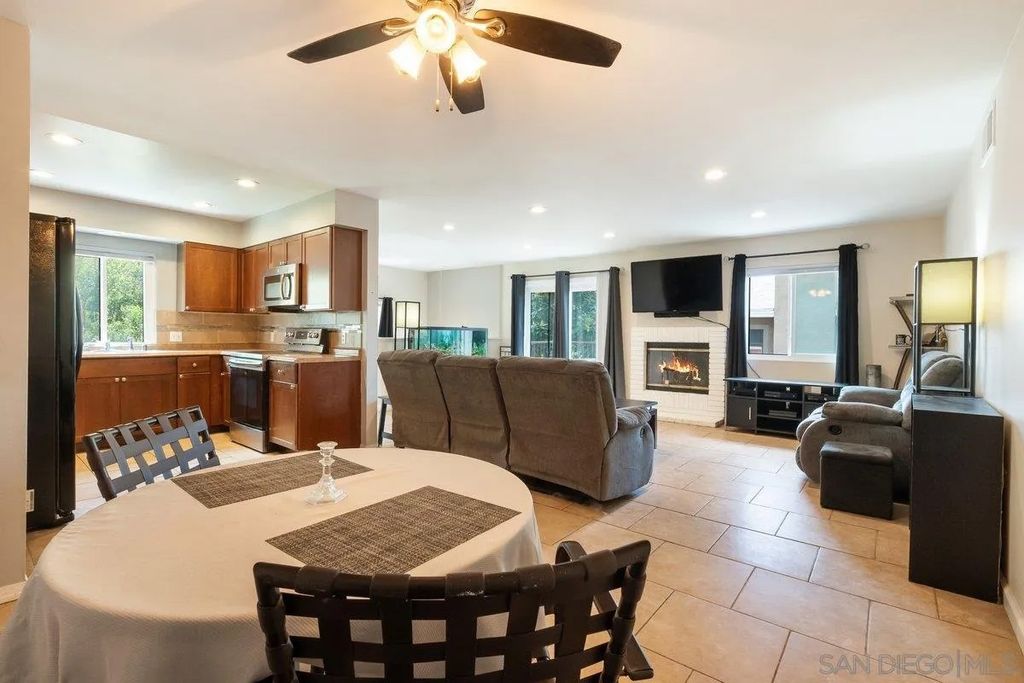 Photo of 1516 Concord Way Unit D Way, Chula Vista, CA 91911 (MLS # 260009504)