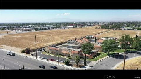 Tiny photo for 43627 Stanridge Ave, Lancaster, CA 93535 (MLS # SR25248301)