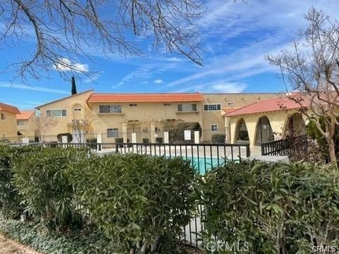 Property photo of 43627 stanridge, lancaster, CA 93535