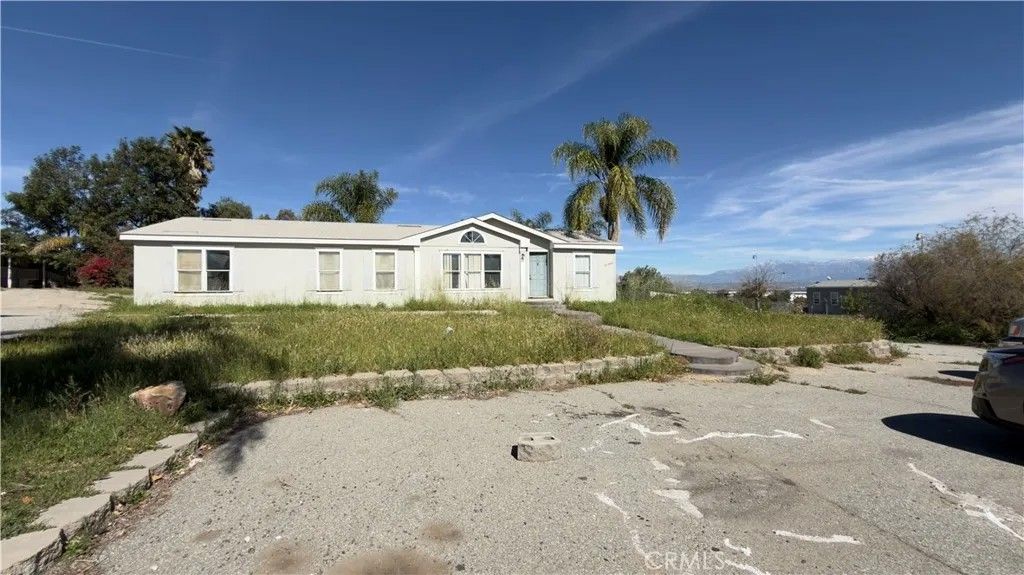 Photo of 22540 Markham St, Perris, CA 92570 (MLS # SR26073768)