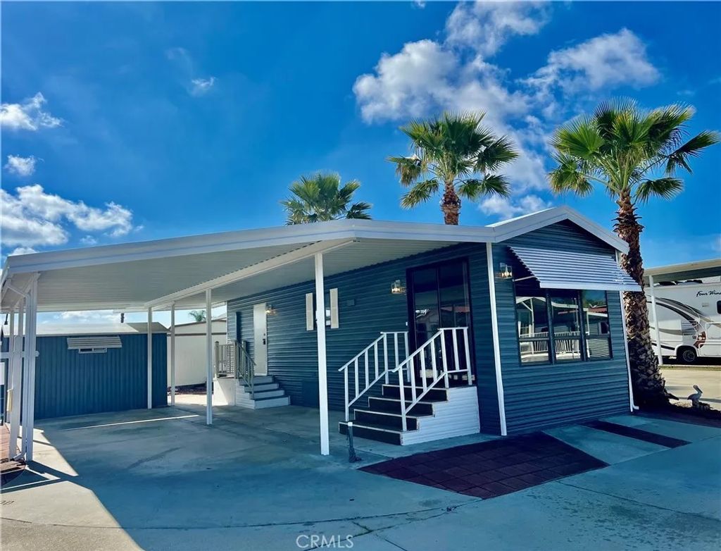Photo of 1429 Western Dr, San Jacinto, CA 92583 (MLS # SW25231138)