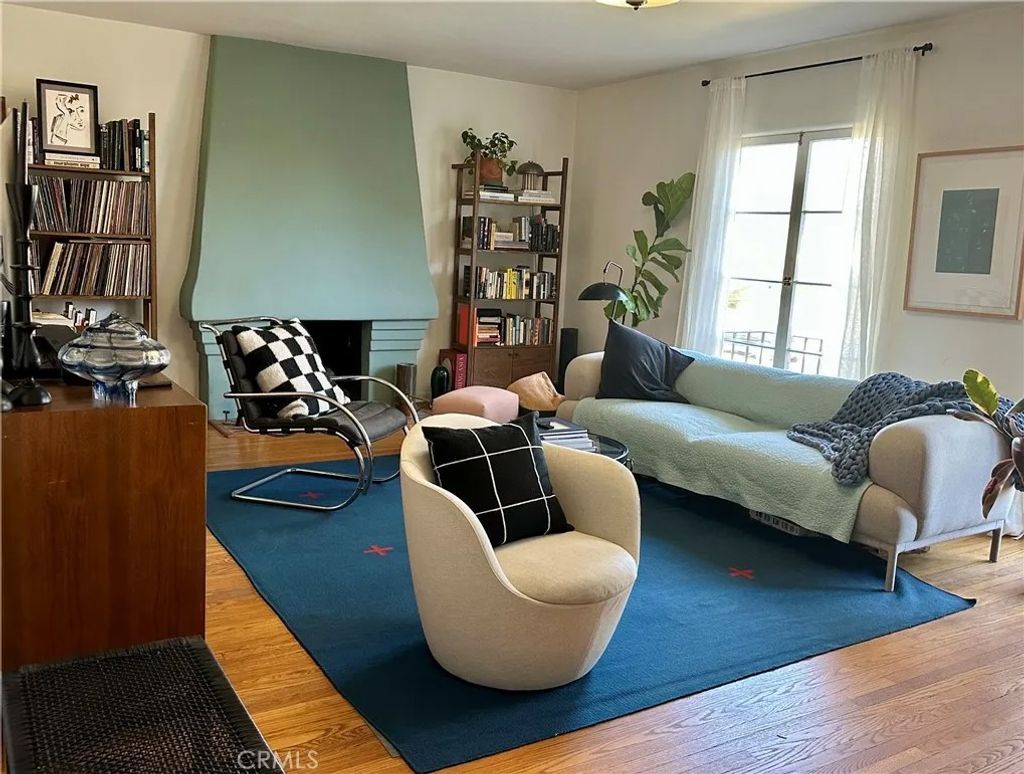 Photo of 287 S Santa Anita Ave, Pasadena, CA 91107 (MLS # PF26008520)