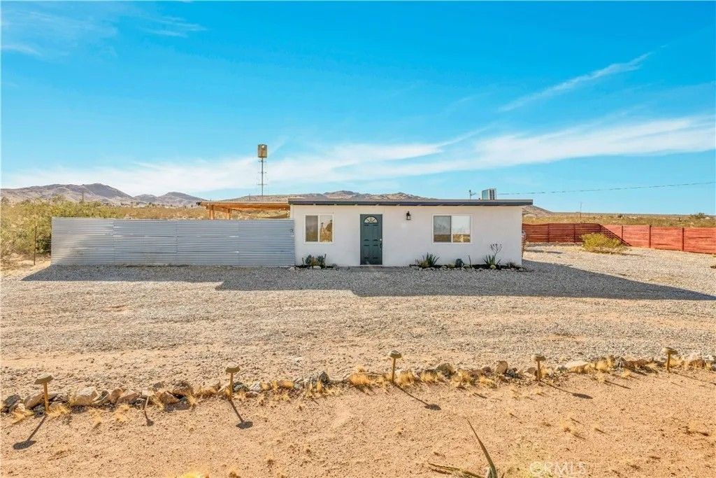 Photo of 1746 Golden Sands Rd, Landers, CA 92285 (MLS # JT26066825)