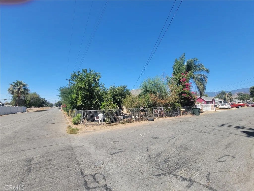 7190 Vine
