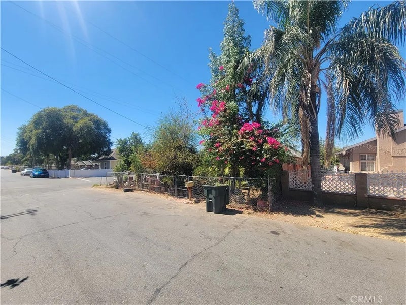 7190 Vine
