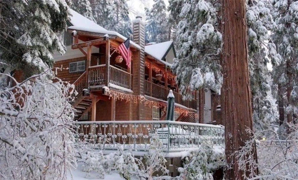 Photo of 359 Kuffel Canyon, Lake Arrowhead, CA 92352 (MLS # IG26059979)