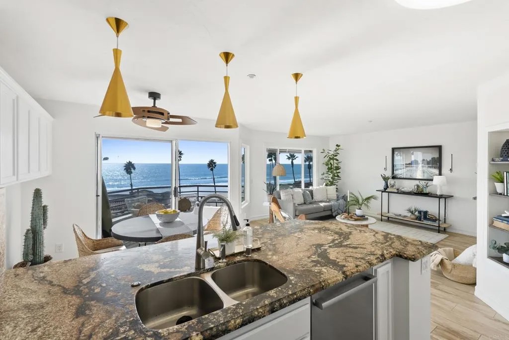 501 N Pacific Street 4