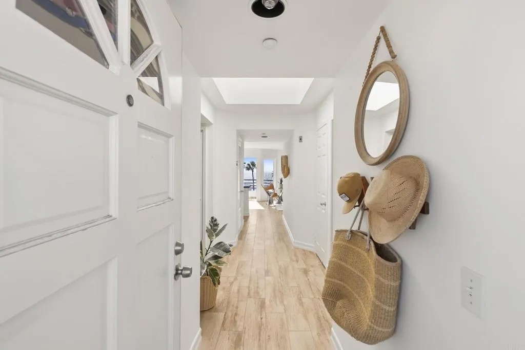 501 N Pacific Street 4