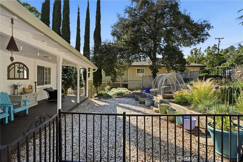 17432 Greenridge