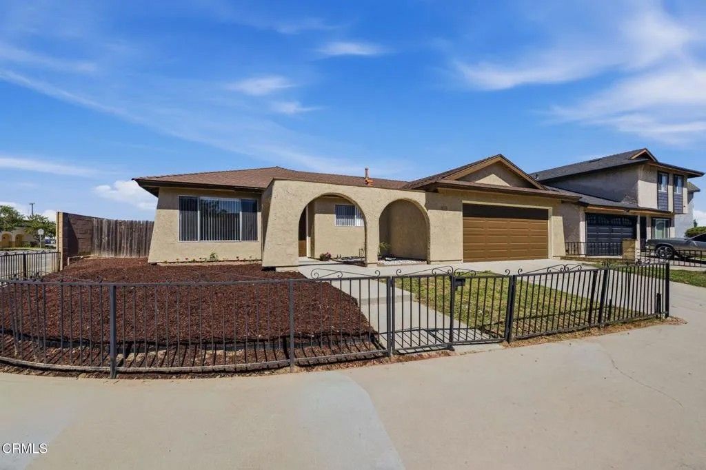 Photo of 4230 Justin Way, Oxnard, CA 93033 (MLS # V1-35991)