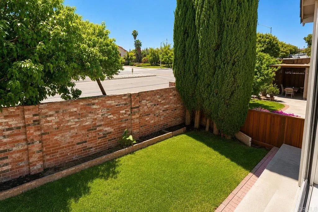 1880 Paradise Valley Court