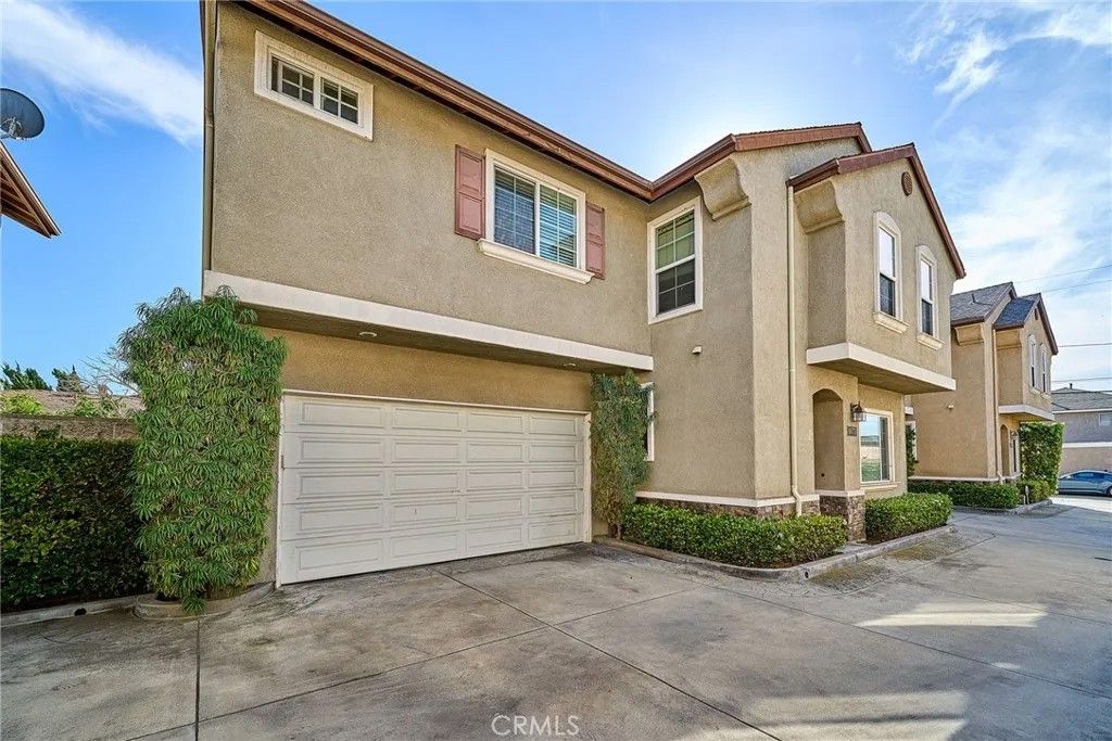 Photo of 10773 Chestnut St, Los Alamitos, CA 90720 (MLS # RS26046081)