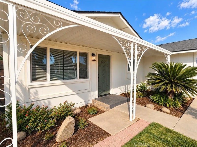 587 Sunset Street