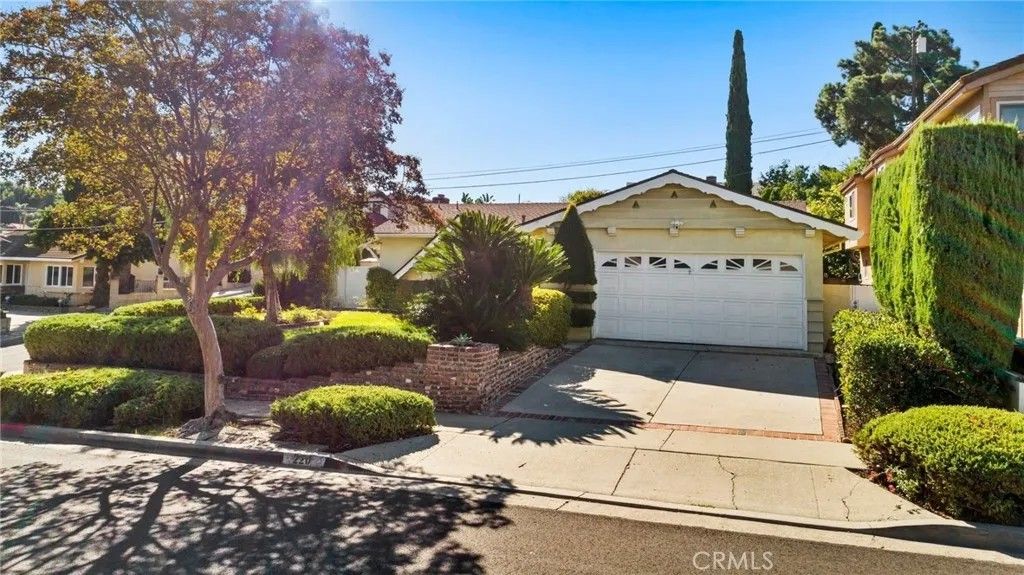 Photo of 220 Barranca Dr, Monterey Park, CA 91754 (MLS # AR25268030)