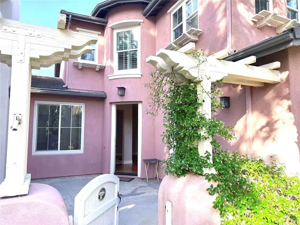 Photo of 16 Ellistone, Irvine, CA 92602 (MLS # OC26090168)