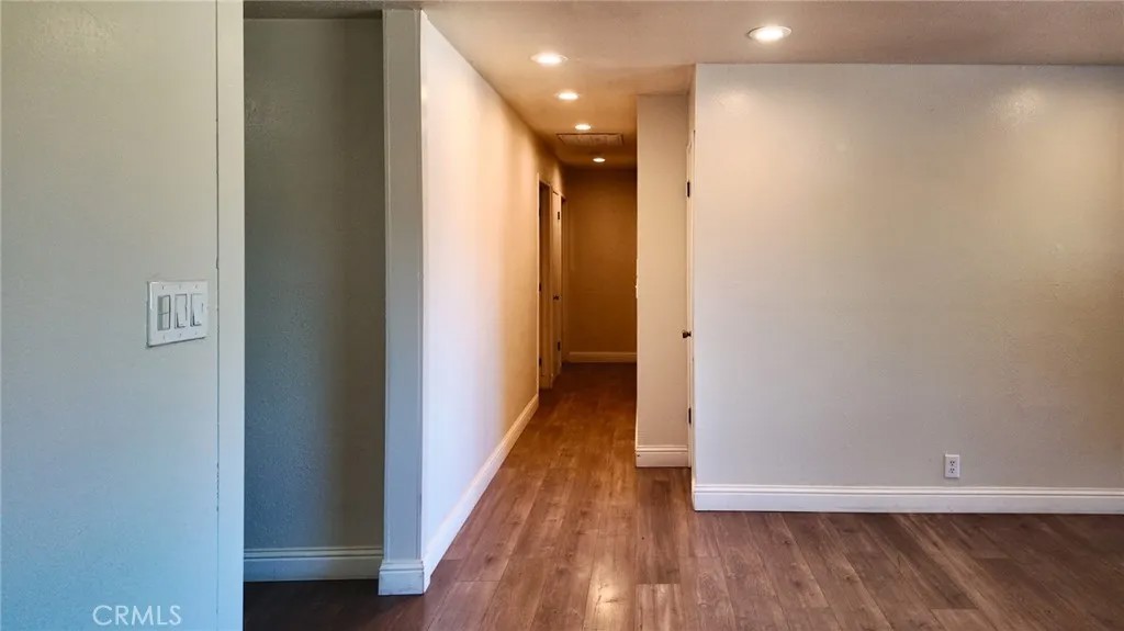 5594 Lower Wyandotte