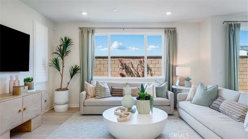 3176 Sprout Paseo