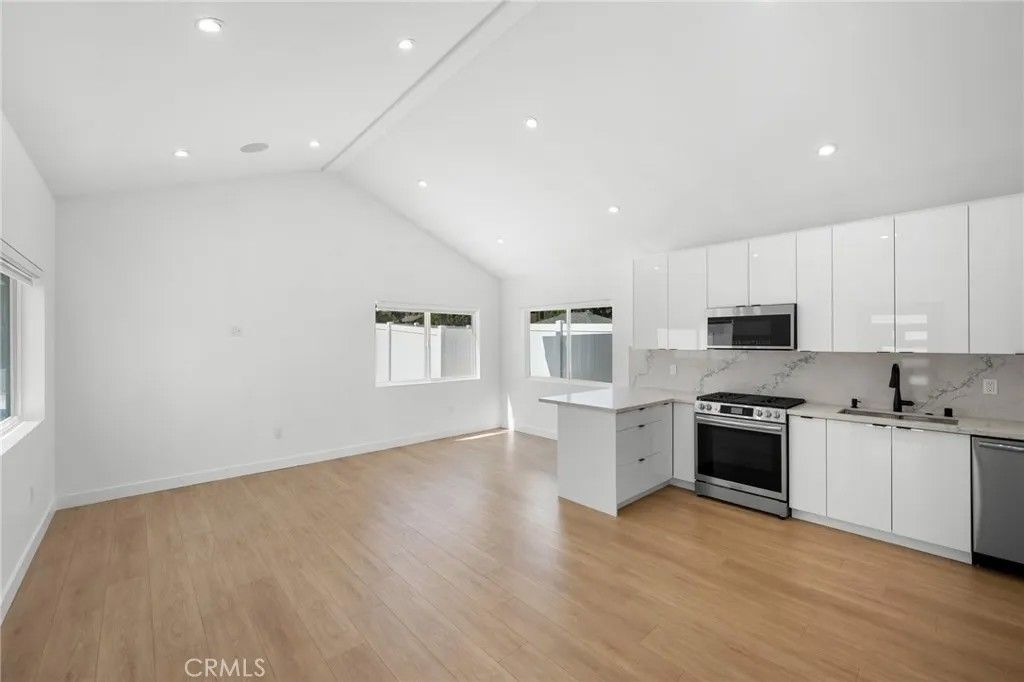 Photo of 8439 Apperson Street, Sunland, CA 91040 (MLS # GD25268917)