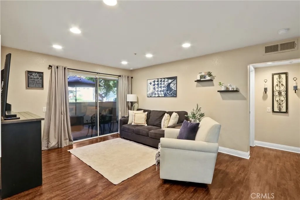129 N Cross Creek Road North B