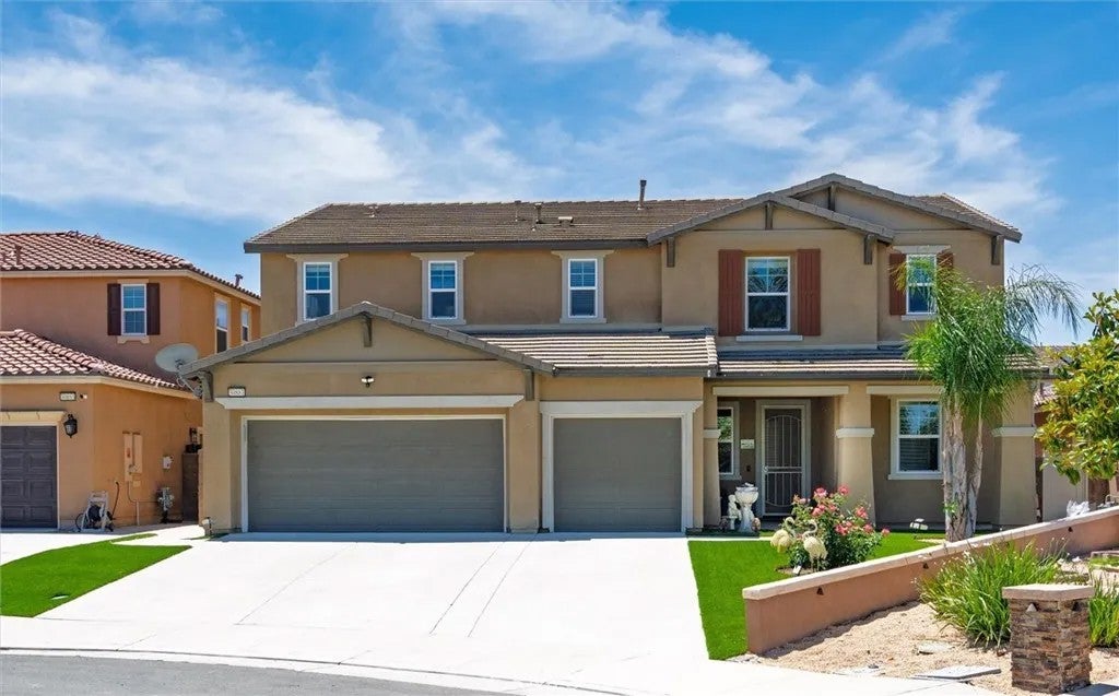 Photo of 30881 Bristly Court, Murrieta, CA 92563 (MLS # SW26109662)