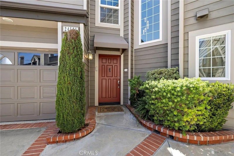 24535 Santa Clara