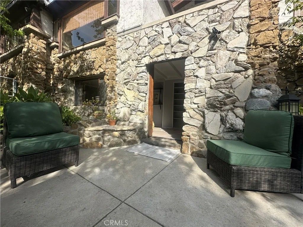 Photo of 8601 Wonderland Avenue #1, Los Angeles, CA 90046 (MLS # GD26072165)