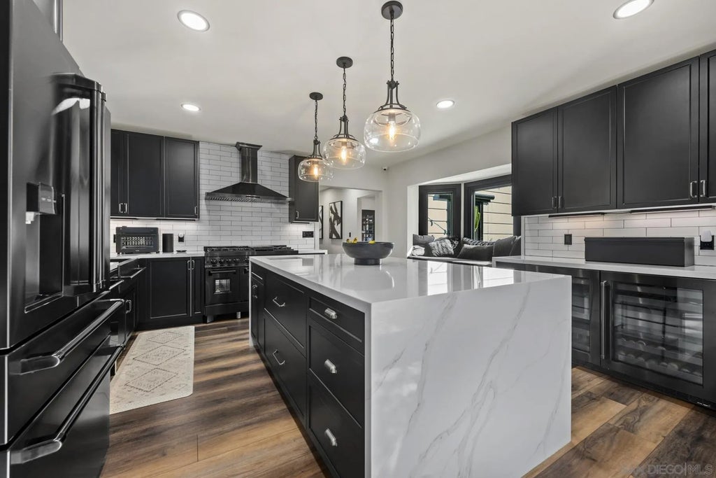Photo of 3252 Front Street, San Diego, CA 92103 (MLS # 260024937)