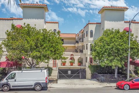 Tiny photo for 4205 Ohio St #204, San Diego, CA 92104 (MLS # 250041983)