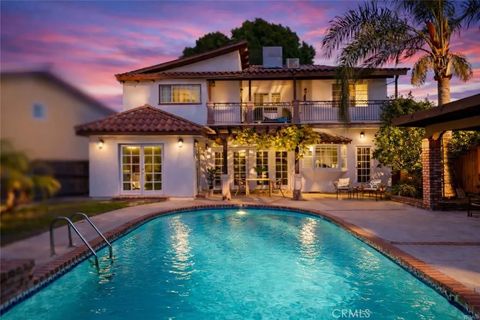 Photo of 4115 Laurelgrove Avenue, Studio City, CA 91604 (MLS # SR25278297)