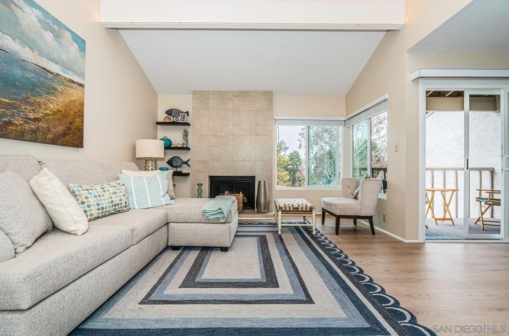 Photo of 901 Caminito Madrigal #E, Carlsbad, CA 92011 (MLS # 260002693)