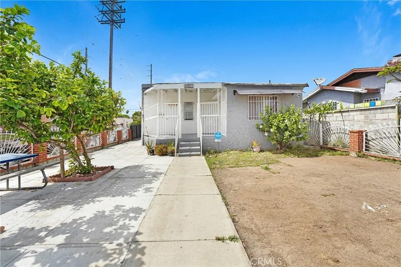 9027 Menlo