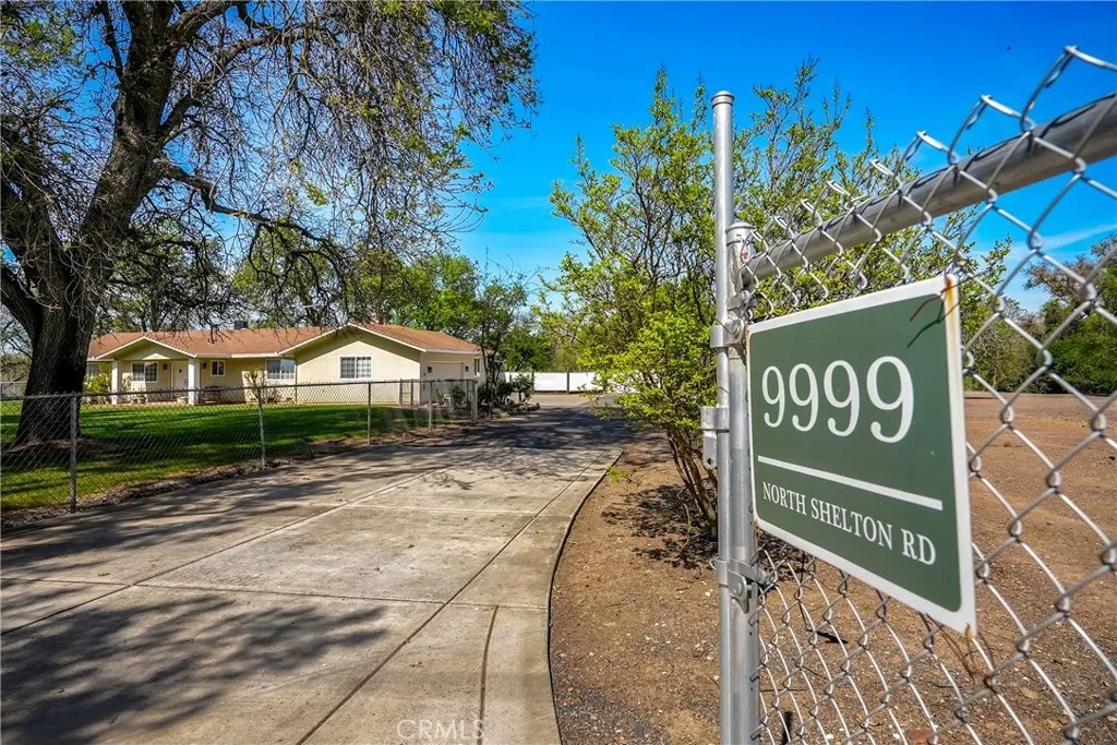 9999 N Shelton