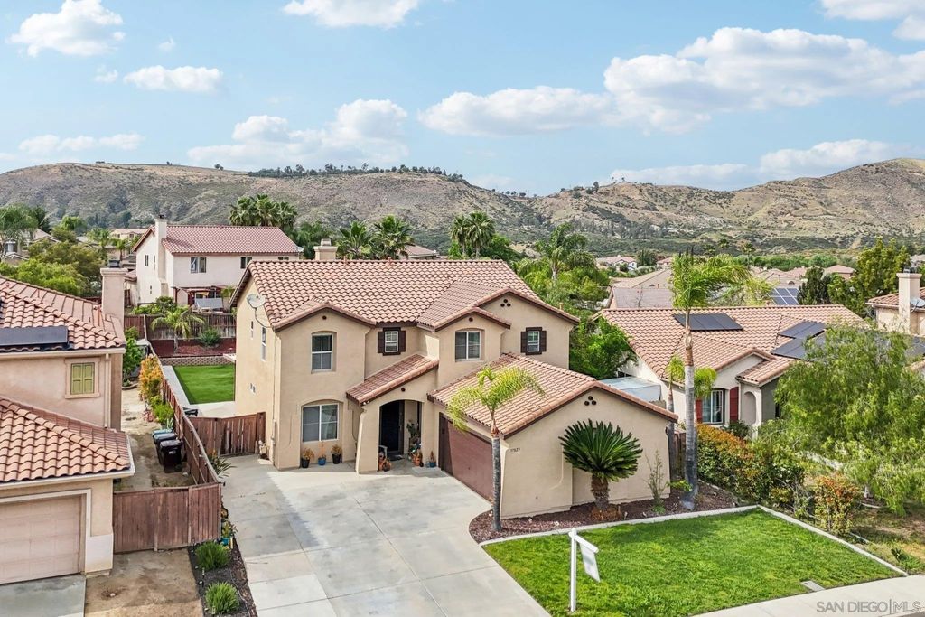 Photo of 37829 Rainbow Drive, Murrieta, CA 92563 (MLS # 260007589)