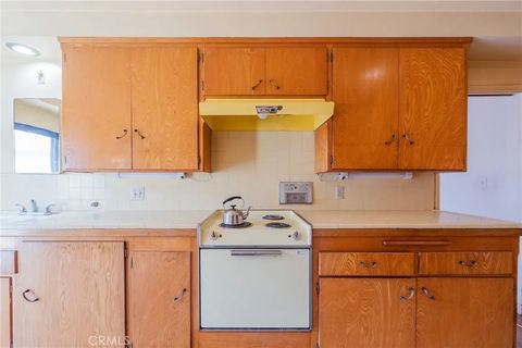 Tiny photo for 522 Avenue F, Redondo Beach, CA 90277 (MLS # PV25246697)