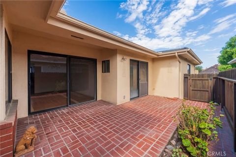 Tiny photo for 522 Avenue F, Redondo Beach, CA 90277 (MLS # PV25246697)