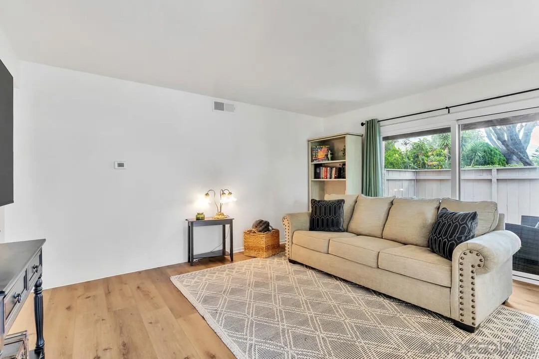 6878 Navajo Rd Unit 43