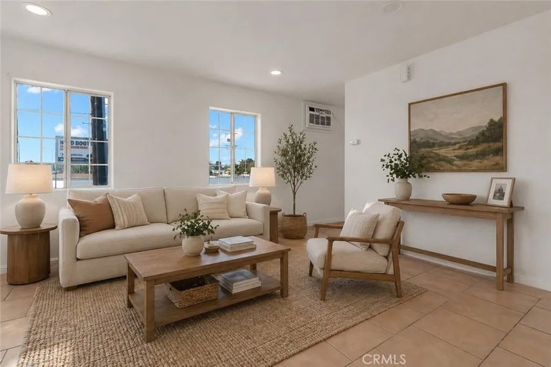 1301 E Pacific Coast