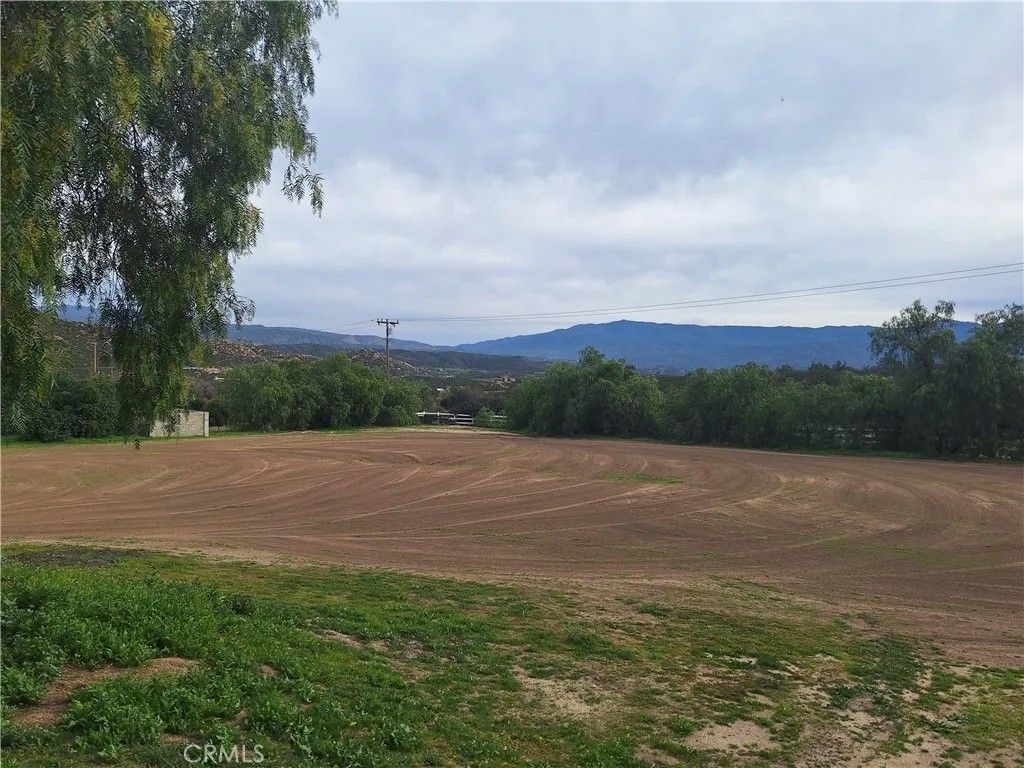 Photo of 40752 El Pequito Rd, Hemet, CA 92544 (MLS # SW26016443)