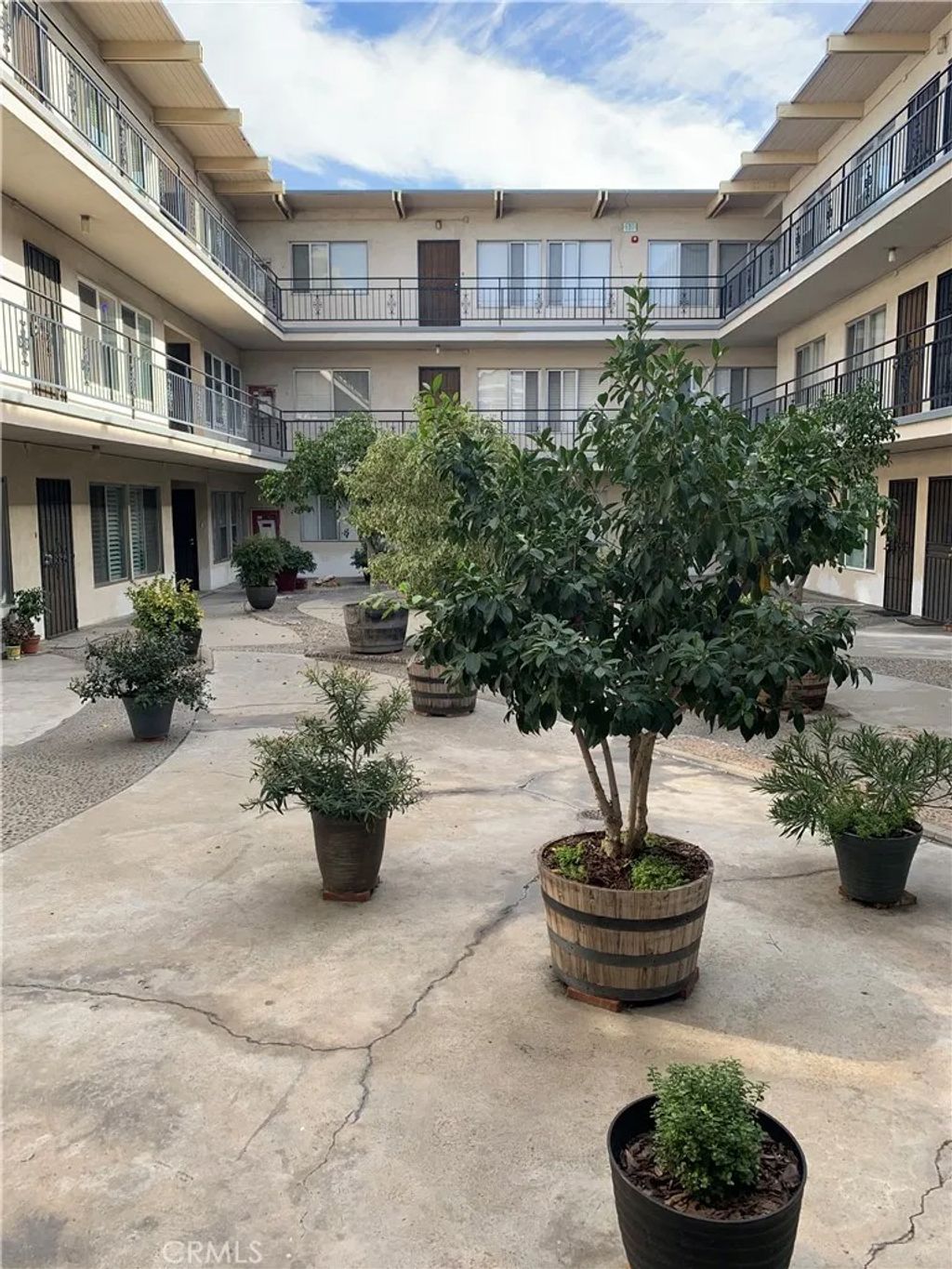 Photo of 528 Cedar Avenue #3D, Long Beach, CA 90802 (MLS # OC26024178)