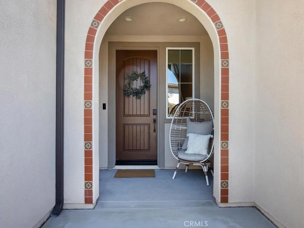 Photo of 45356 Via Nubes, Temecula, CA 92592 (MLS # SW26019233)