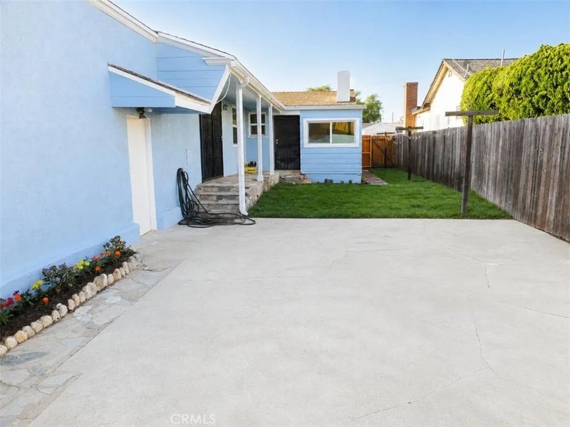 404 W Hillsdale Street