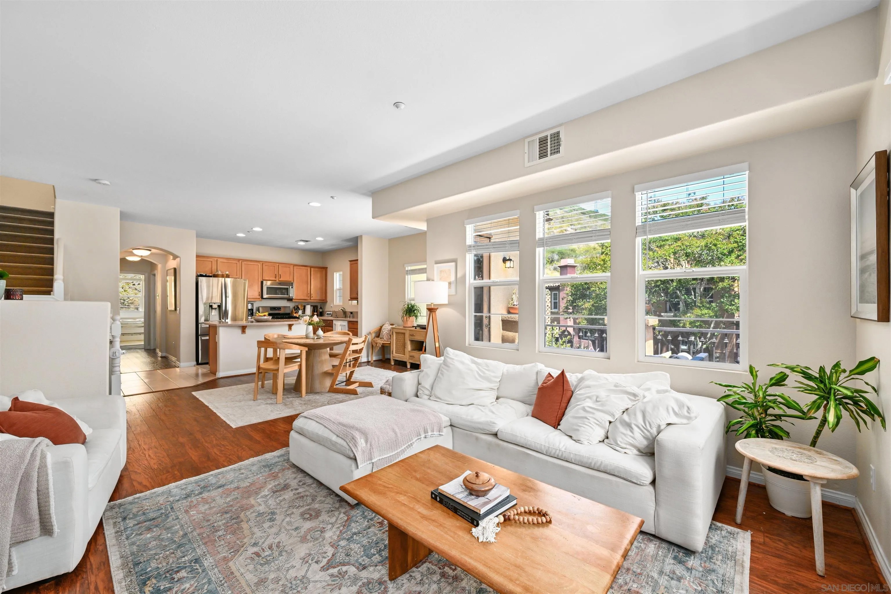 1355 Sky Ridge