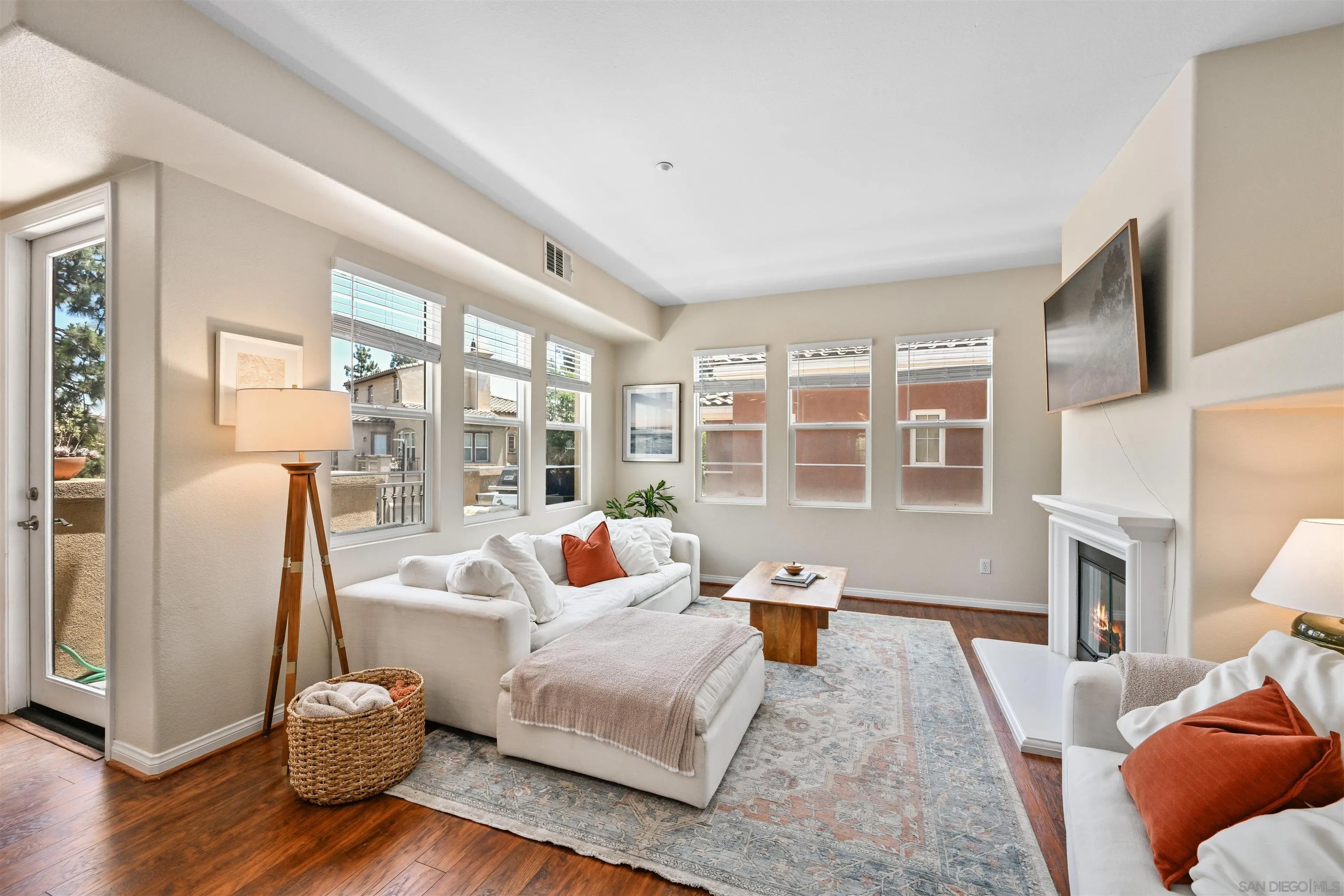 1355 Sky Ridge