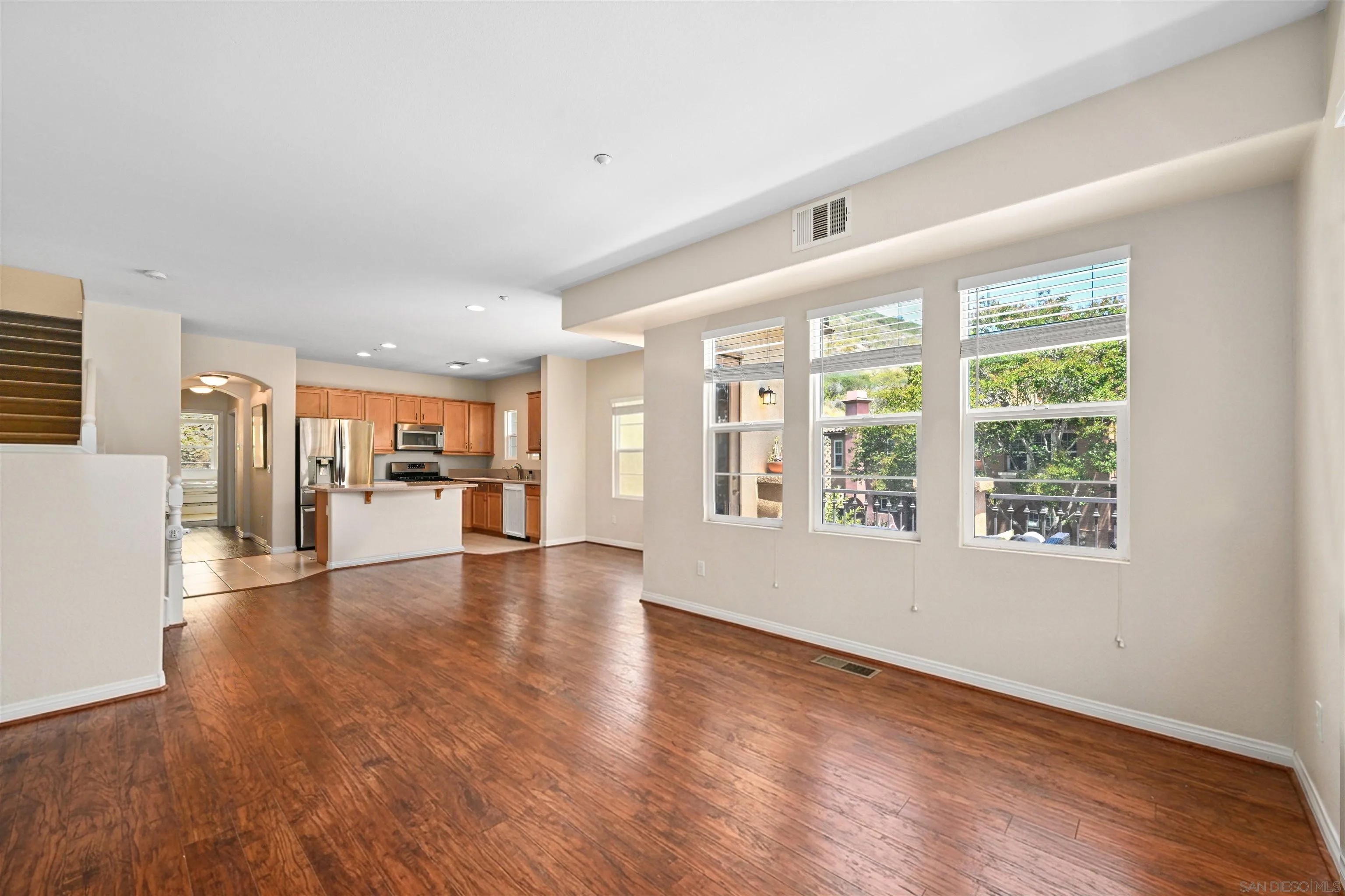 1355 Sky Ridge