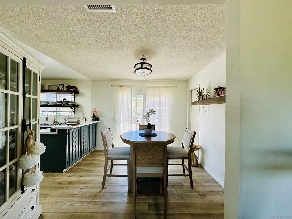 Photo of 272 Lilac Dr, El Cajon, CA 92021 (MLS # 250044779)