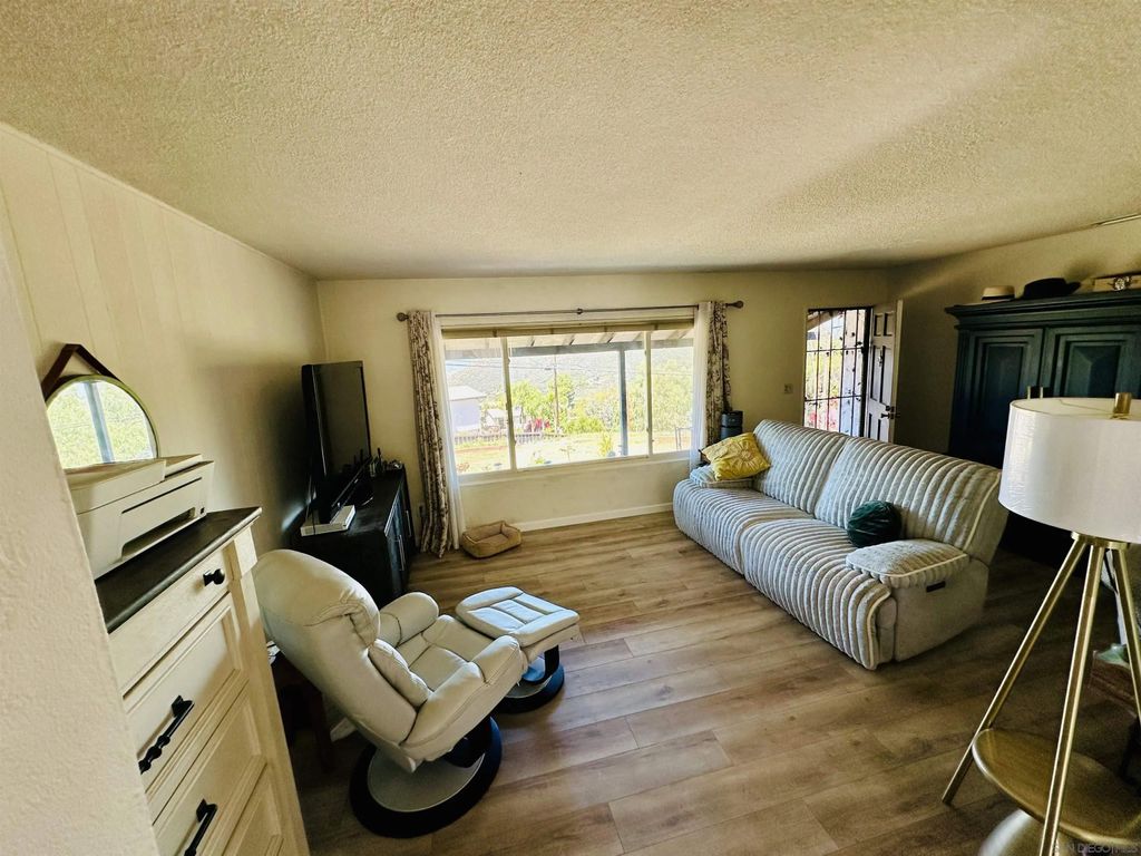 Photo of 272 Lilac Dr, El Cajon, CA 92021 (MLS # 250044779)