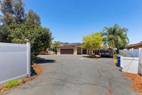 Photo of 8948 Lakeview Road, Lakeside, CA 92040 (MLS # PTP2604648)