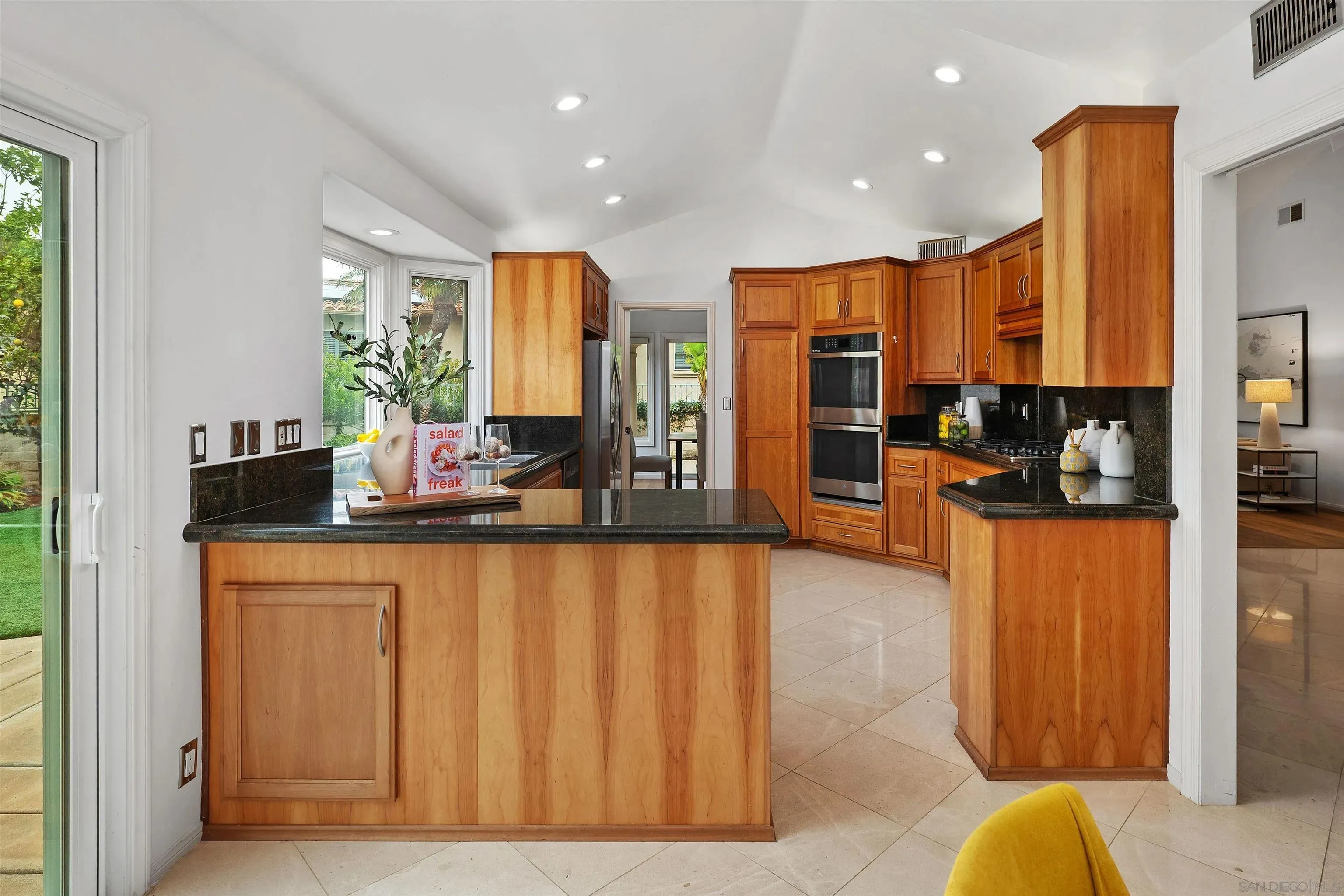 La Jolla, California 92037, United States, 3 Bedrooms Bedrooms, ,4 BathroomsBathrooms,Residential,Active,192191