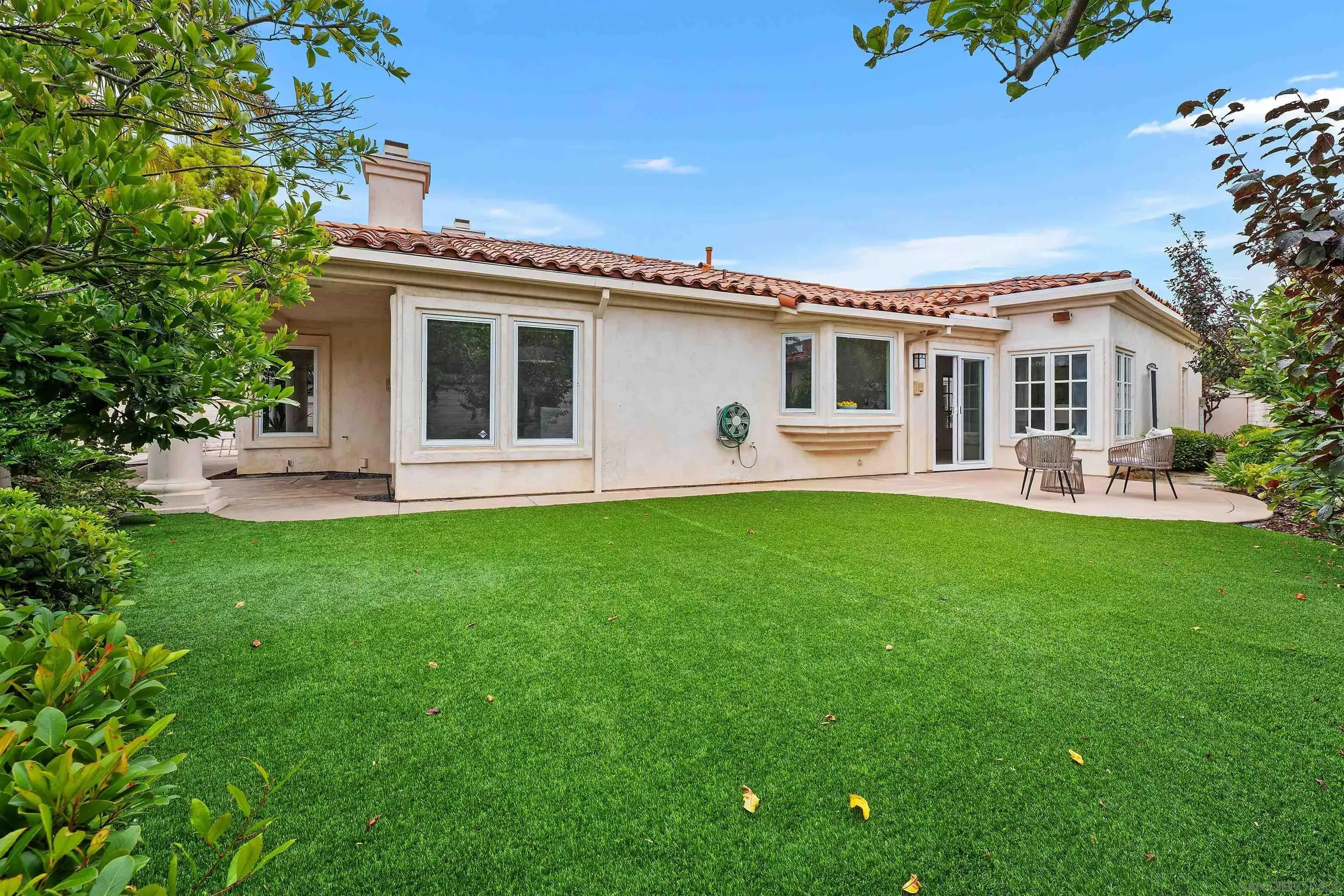 La Jolla, California 92037, United States, 3 Bedrooms Bedrooms, ,4 BathroomsBathrooms,Residential,Active,192191