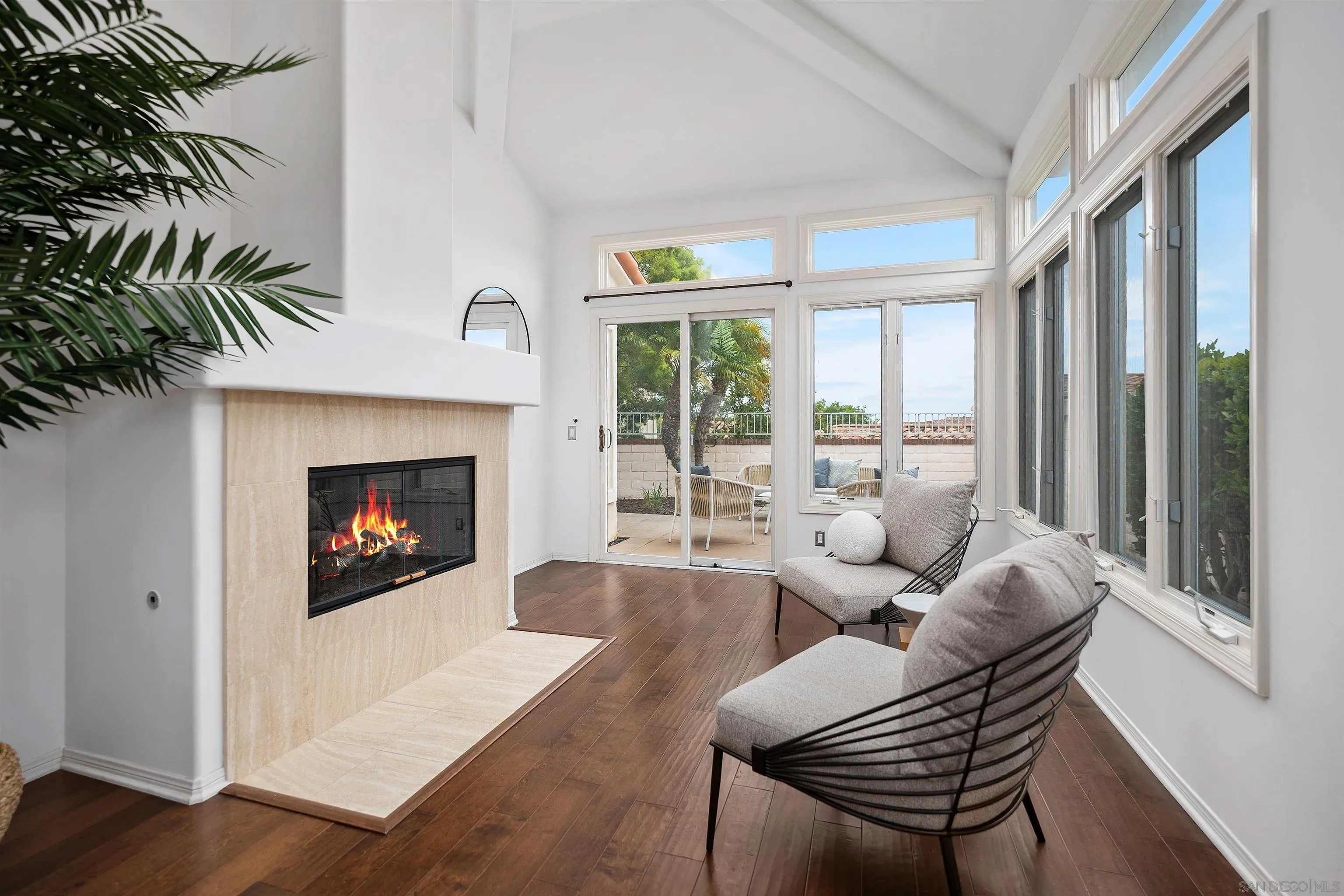 La Jolla, California 92037, United States, 3 Bedrooms Bedrooms, ,4 BathroomsBathrooms,Residential,Active,192191